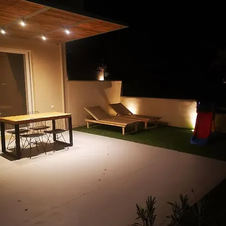 Apartament Gratelia Damnoni